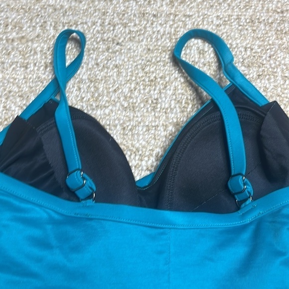 Magicsuit Studmuffin Lauren swimsuit in turquoise green - Picture 8 of 12